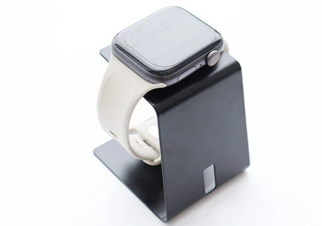 自作スマートウォッチ充電スタンド│好き勝手しほーだい