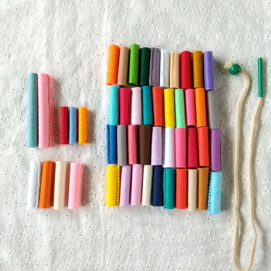 A.B.F 32通り遊び！7色洗濯バサミ紐通しとストローペグ差し - メルカリ