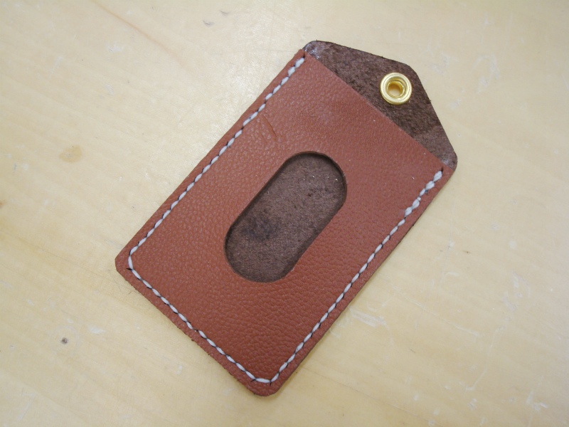 レザークラフトの無料型紙 『革のパスケース』の作り方写真付き - レザークラフトの こばなび