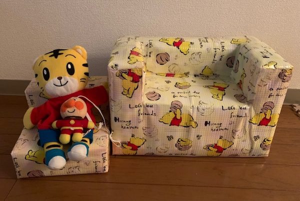 みんなの投稿 牛乳パックの椅子保育と遊びのプラットフォーム ほいくる