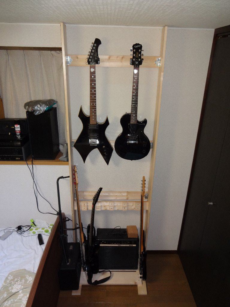 DIY コンパクトに並べられるギタースタンドが欲しい※材料は廃材で！※その1-のこぎりとクランプ-ひかさん🍺 AI × Web3 × DIY