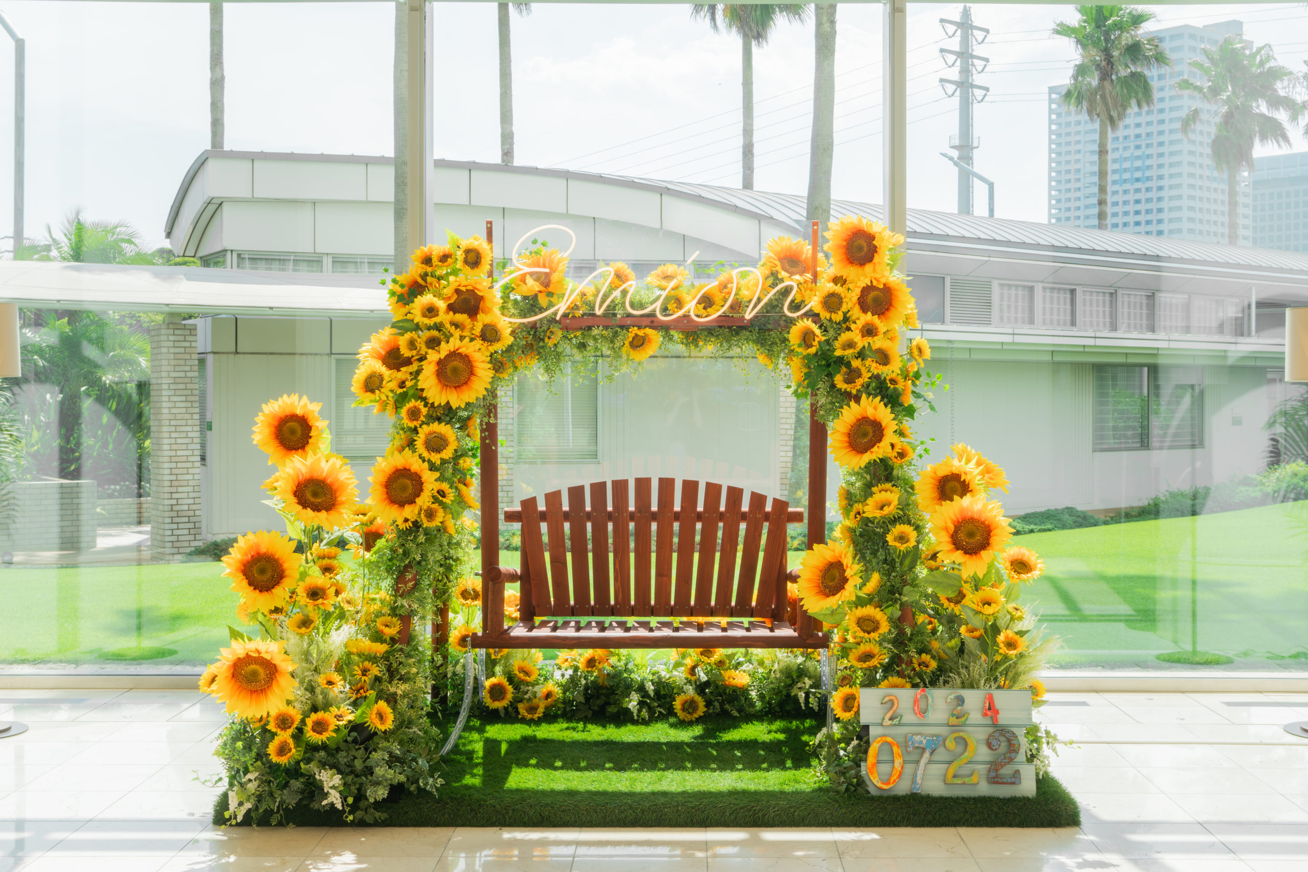 ウィンドウディスプレイ」のアイデア 11 件ウィンドウディスプレイ, ディスプレイデザイン, デザイン