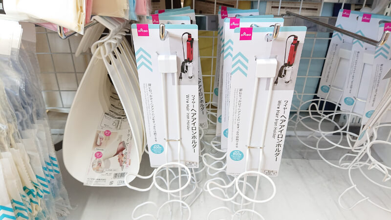 コードを束ねるならこれ一択！セリアの優秀「コードバンド」でスッキリ収納が実現雑貨All About