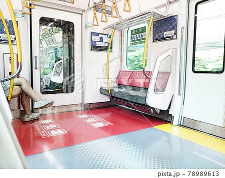 車内 電車 座るのイラスト素材 - PIXTA