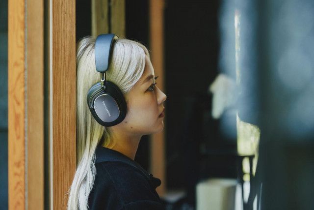 ヘッドホンで映画鑑賞をすれば沼にハマる株式会社ココロドル