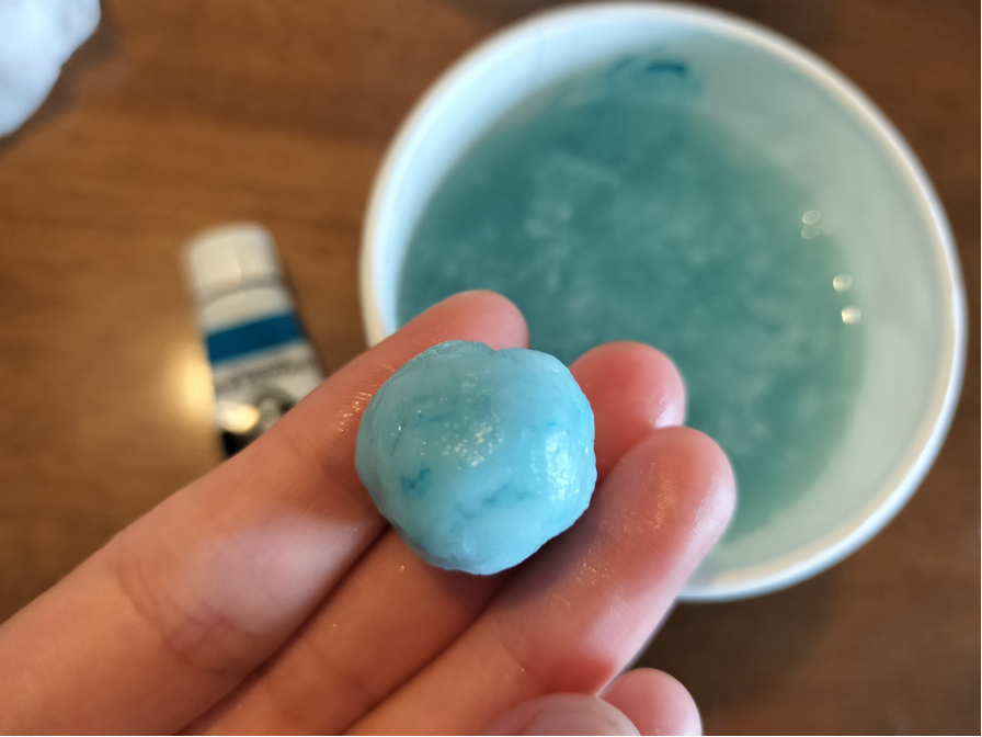 塩で簡単！スーパーボールを作ろう