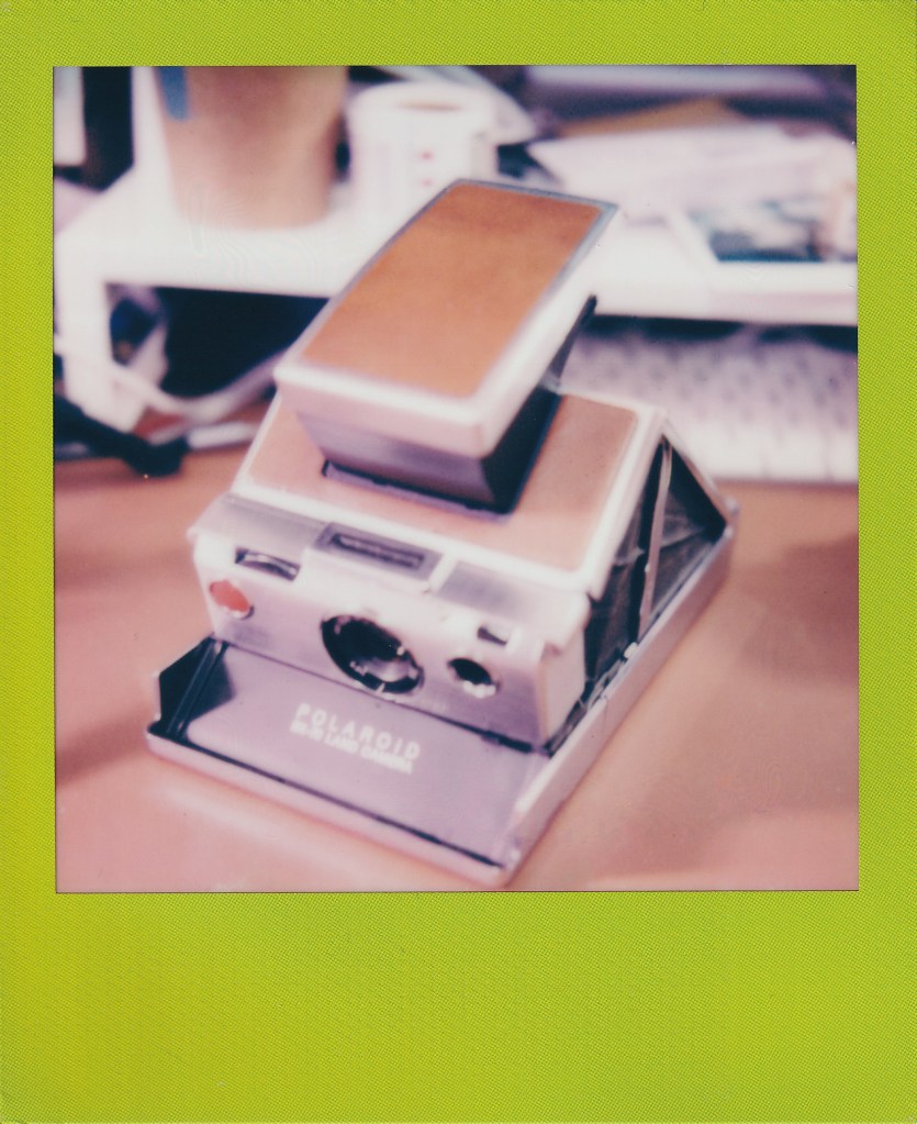 Color i-Type Film – Thrasher Editionポラロイドフィルム – VISTAL VISIONPolaroid公式ショップ