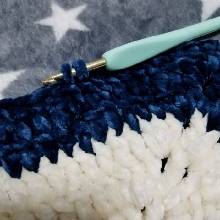 モールヤーンでマフラー＆シュシュ - ハンドメイドとお人形通信＠amizuki