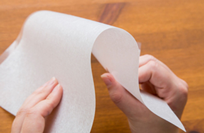 破れた紙 - 商用利用可能な写真素材・イラスト素材ならストックフォトの定額制ペイレスイメージズ