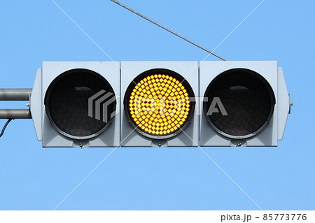 日本の交通信号機 - Wikipedia