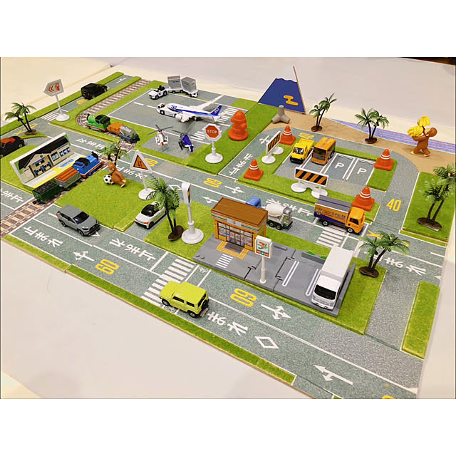 ジオラマコーナー改装 トミカ高速道路撤去 - YouTube