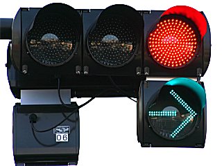 東京だけで1万6000基もあるの!? 「信号機の電気代」っていったいいくらよ？ - 自動車情報誌「ベストカー」