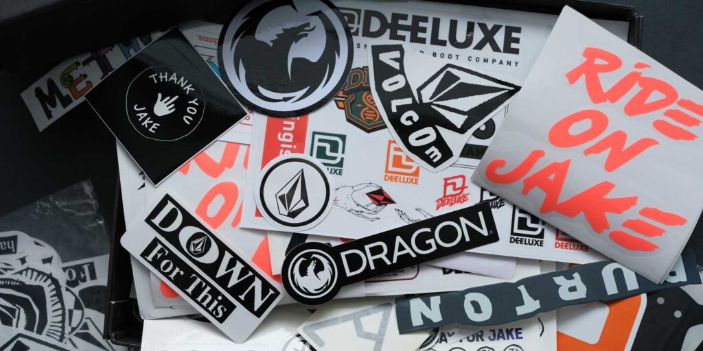 真っ直ぐ・センターに配置するステッカーの貼り方