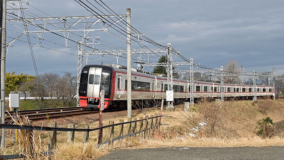 笠松 奈良津堤からの名鉄電車 2013 - 笠松駅から帰る