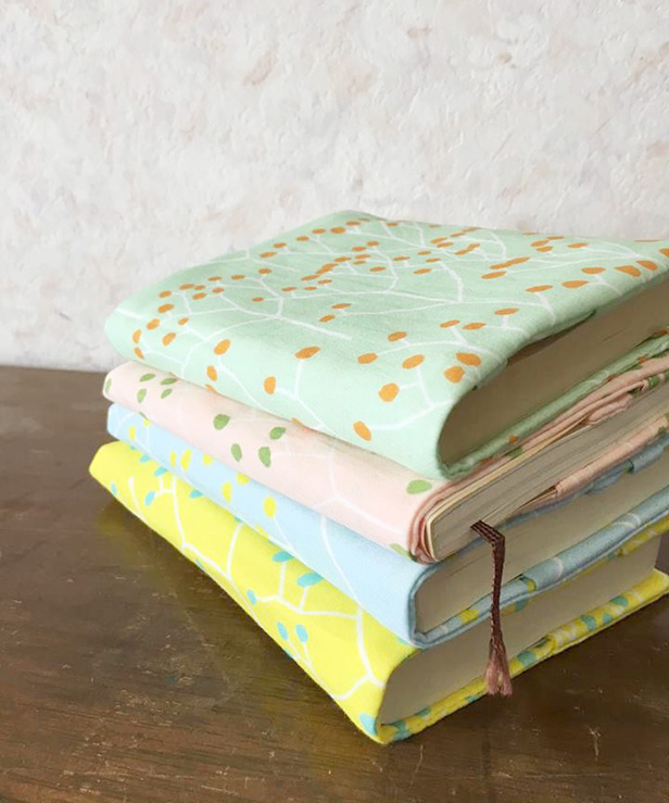 フラップ付き「切り替えブックカバー」の作り方手芸専門店クラフトハートトーカイのハンドメイド情報メディア