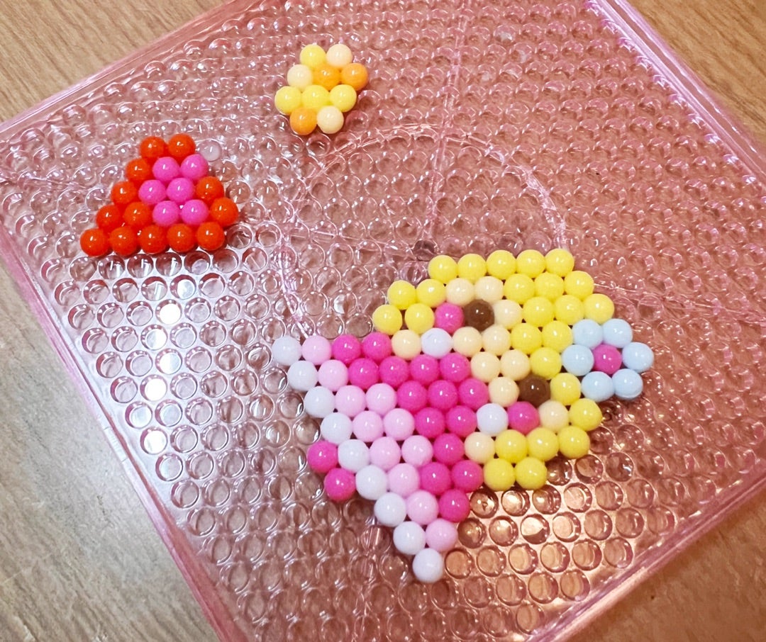 アクアビーズ トレイ スターター パーツセット 水でくっつく 図案 - メルカリ