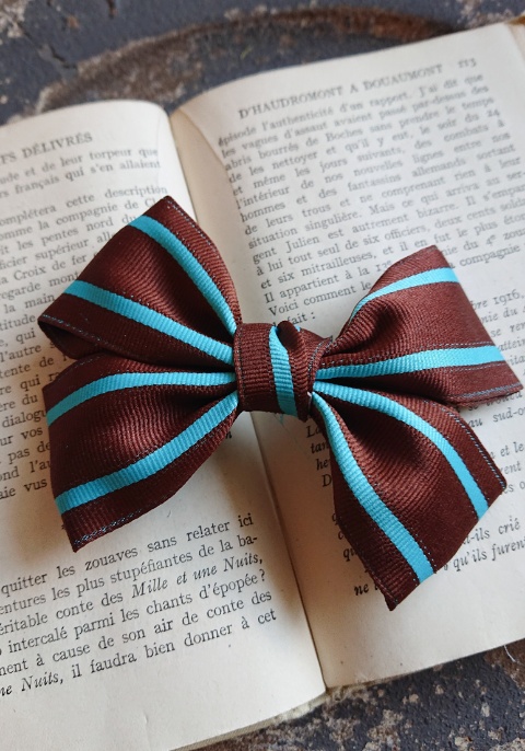 オーガンジーリボンで🎀リボンバレッタの作り方 - UVレジン店員が教えるハンドメイド作品の作り方あとりえほのかブログ