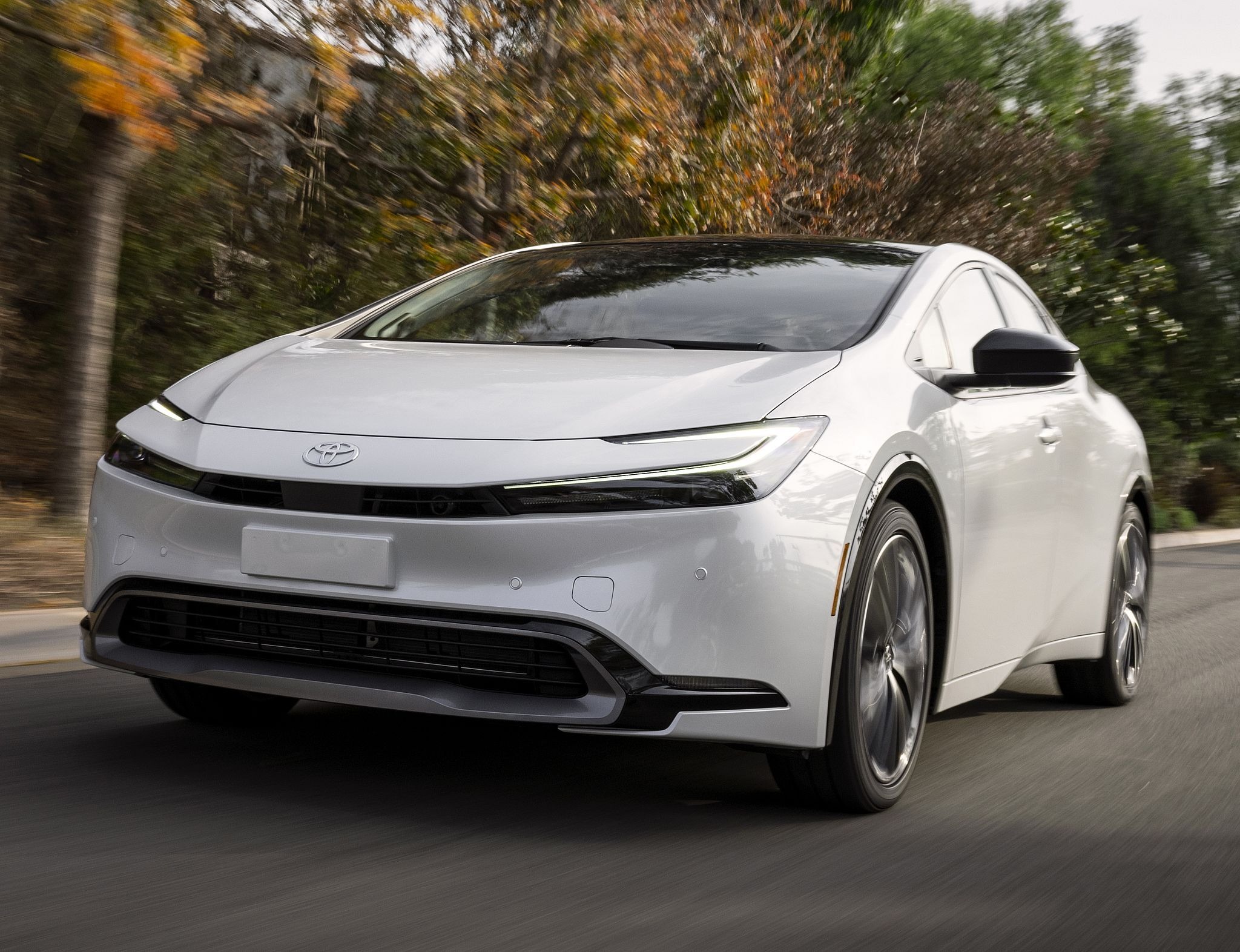 ついに発売！新型プリウスPHEVの燃費や特徴を徹底解説トヨタモビリティ神奈川