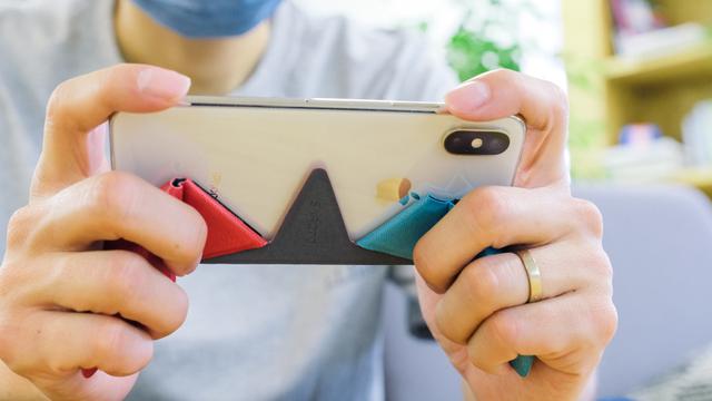 18,900点を超えるスマホ 横持ち 日本人のストックフォト、写真、そしてロイヤリティフリーの画像 - iStock音 波紋, スマホ 横向き日本人