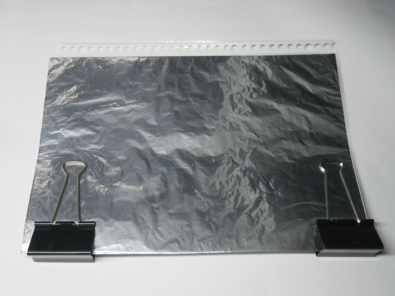 七色の階段と四季折々: ２つ折り簡易レフ板を百均グッズ色紙で作ってみた