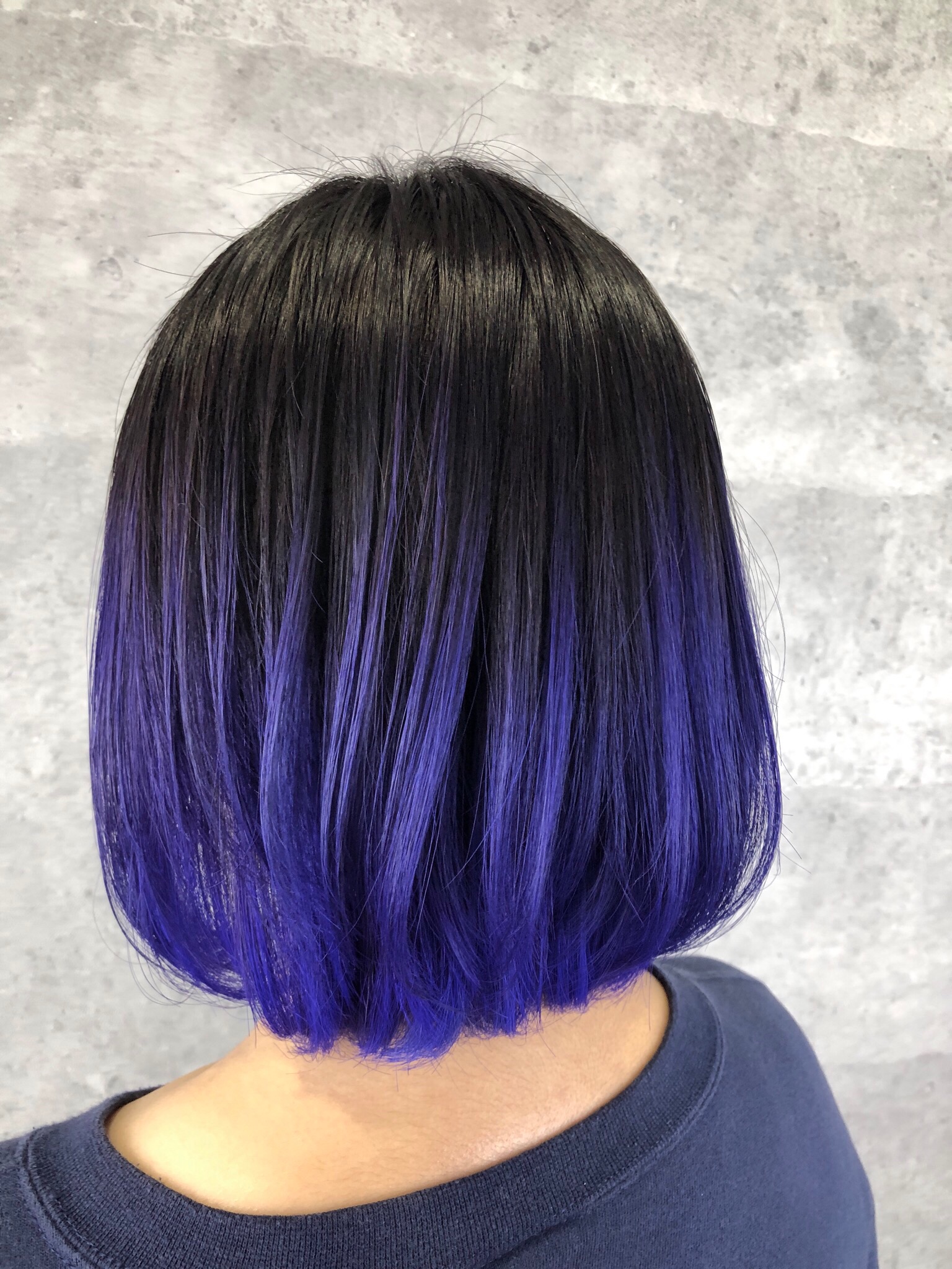 バレイヤージュを修正して青と紫のグラデーションカラー - ミザのヘアカタ