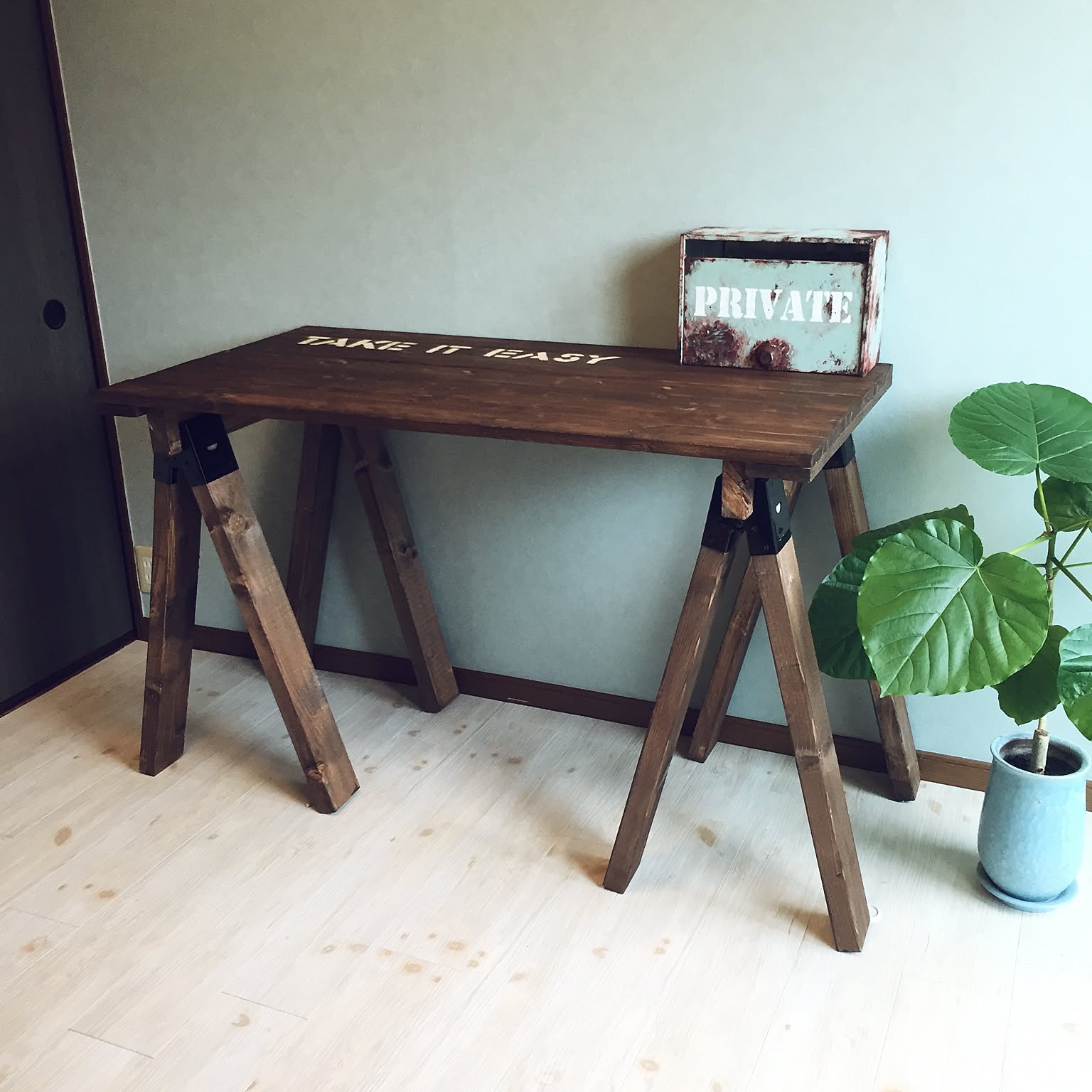 DIY前編 折りたためる作業台の作り方 －組み立て編－