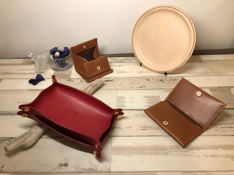 レザークラフトで作れる物 まとめ 革製品リスト５０種類 - レザークラフトの こばなび