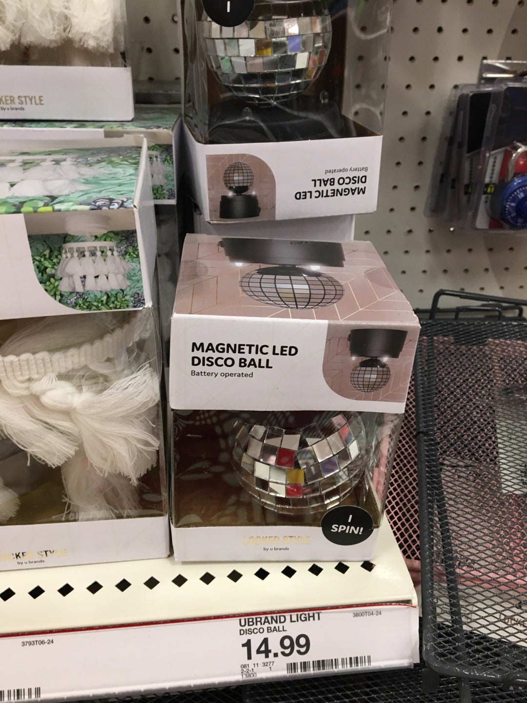 会社のロッカーに常備するべき100均グッズはコレ! - 株式会社ワッツ