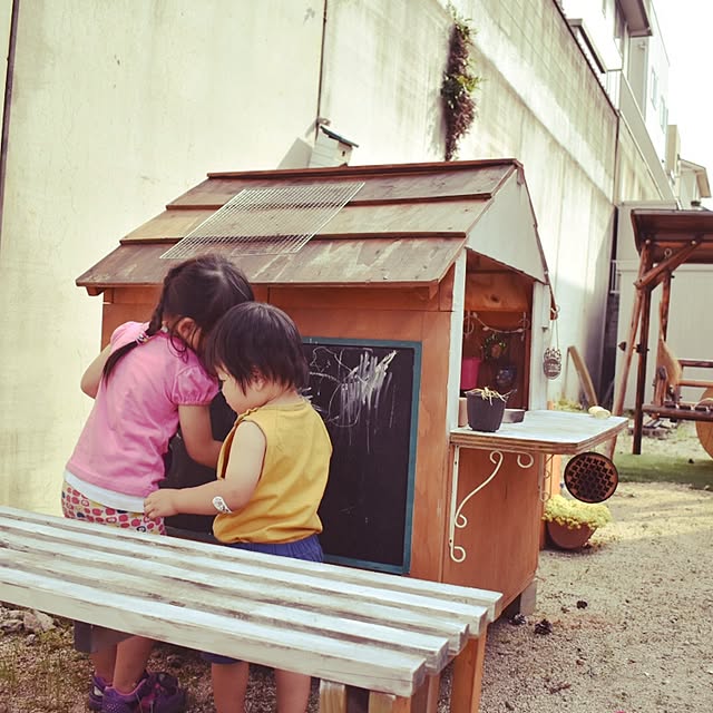 森の中に佇む隠れ家のような庭の施工事例GardenStoryガーデンストーリー