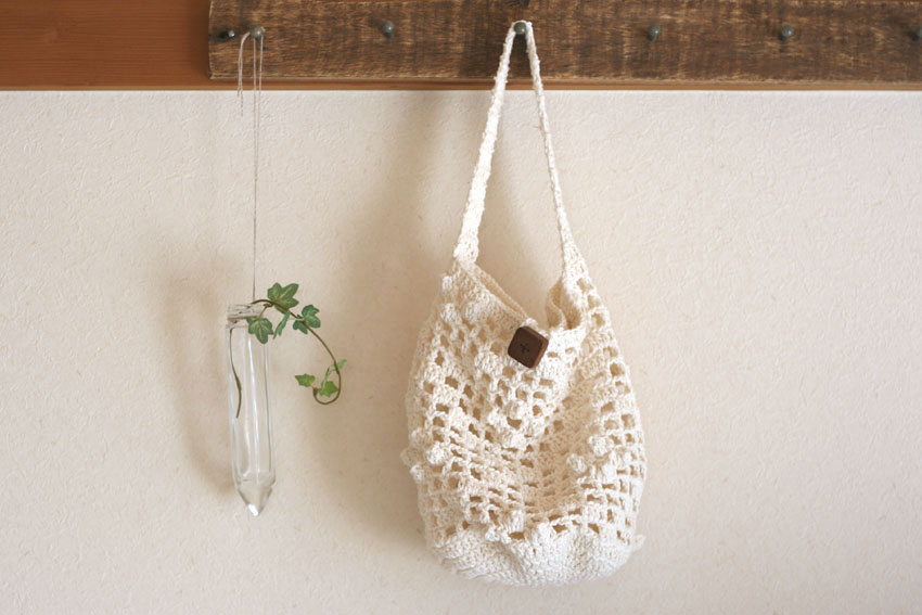 ダウンロード編み図：PDFデータかぎ針編み 方眼編みのワンハンドルメッシュバッグ