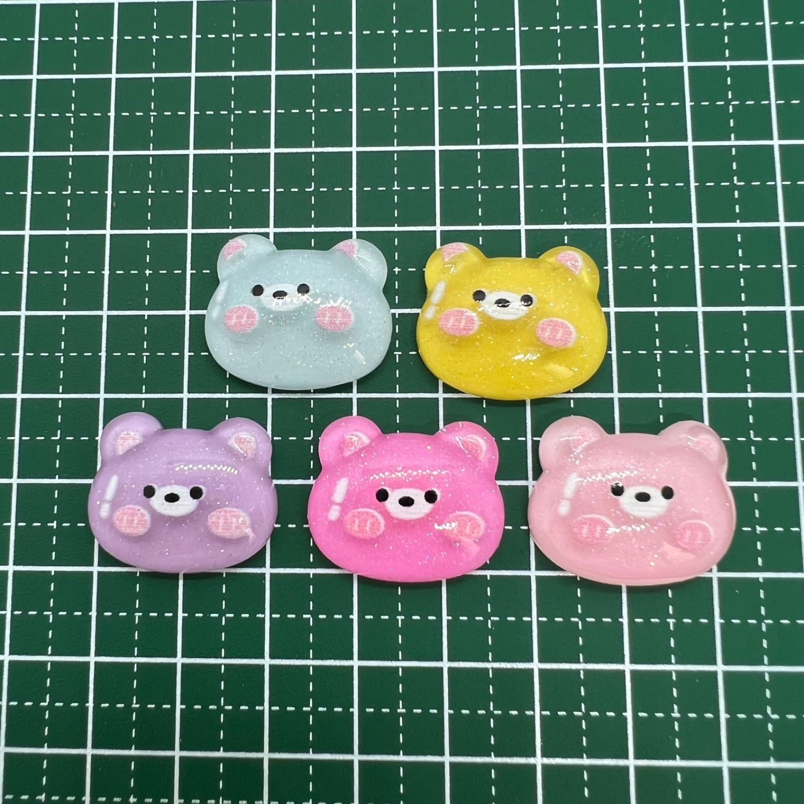 試してみた セリア デコパーツケース 12マス 1コマづつ開けて使用可能 のリアルな口コミ・レビューLIPS