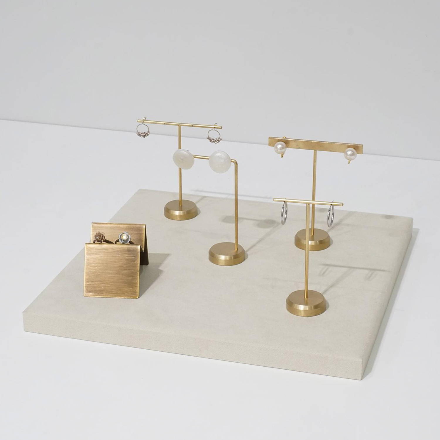 什器 ディスプレイ ジュエリーパーツ工房