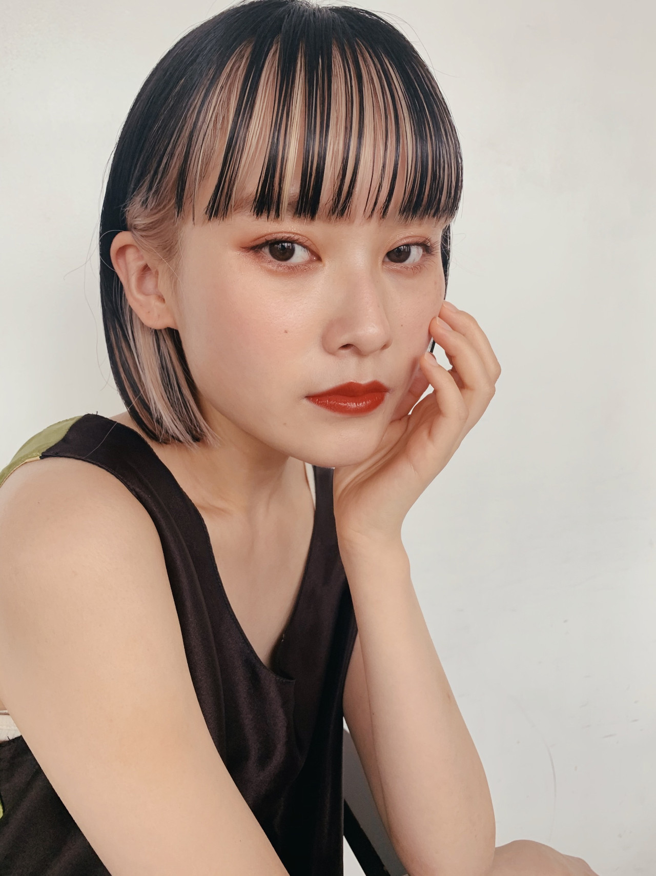 パワーポイントの品質と生産性を向上させる、テーマカラーサンプル プレゼンデザイン