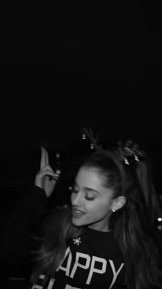 海外ガールのアイコンイラスト2025 年のリアルなLemon8ユーザー体験