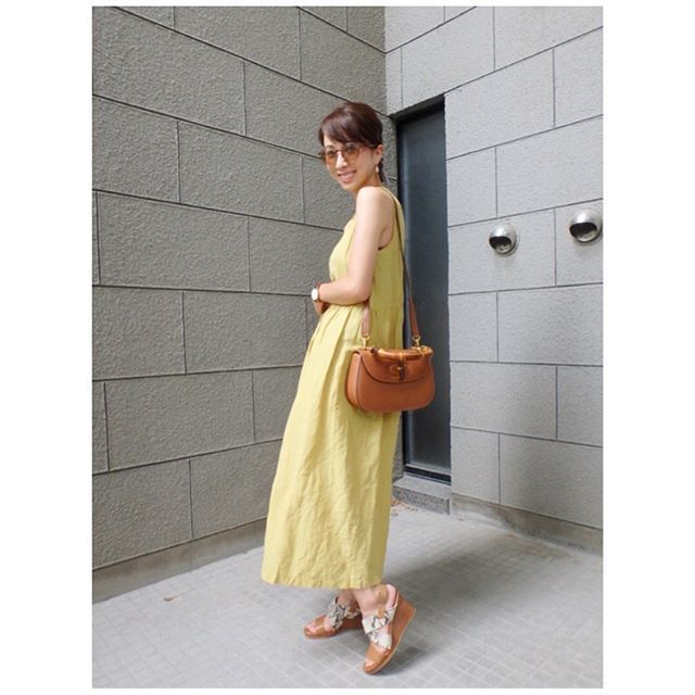 レモンイエロー レモン色 と合う色 合わない色の相性組み合わせ色見本画像