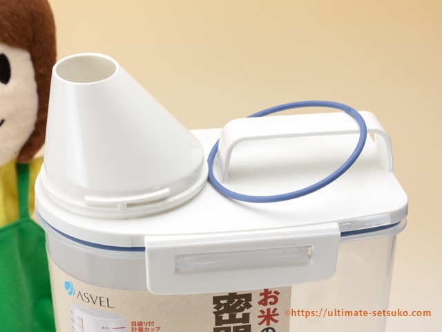 カインズで買った入れ物に入れたのはちまたでウワサのスゴイ粉 : ケセラセラ～家とGREEN