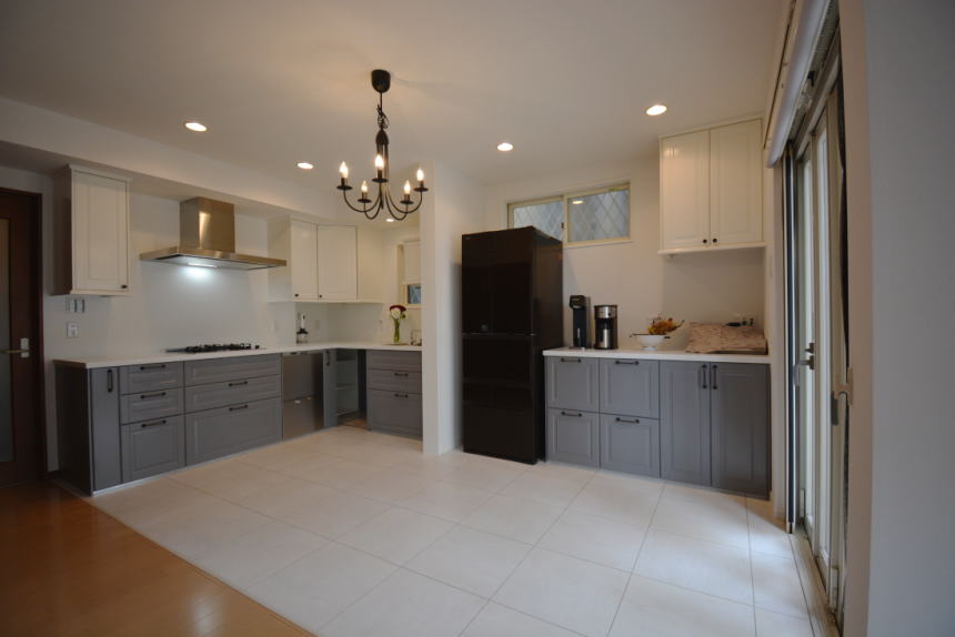 アテネで買ったアイアン雑貨 アテネデザイン Athens-design 大阪 住吉 リフォーム・リノベーションリノベーションもいよいよ終盤😊クリスマスに間に合いそうです！ 今から写真撮影にむけてとてもワクワクします🎄✨christmasathensdesigndesigninteriordesign