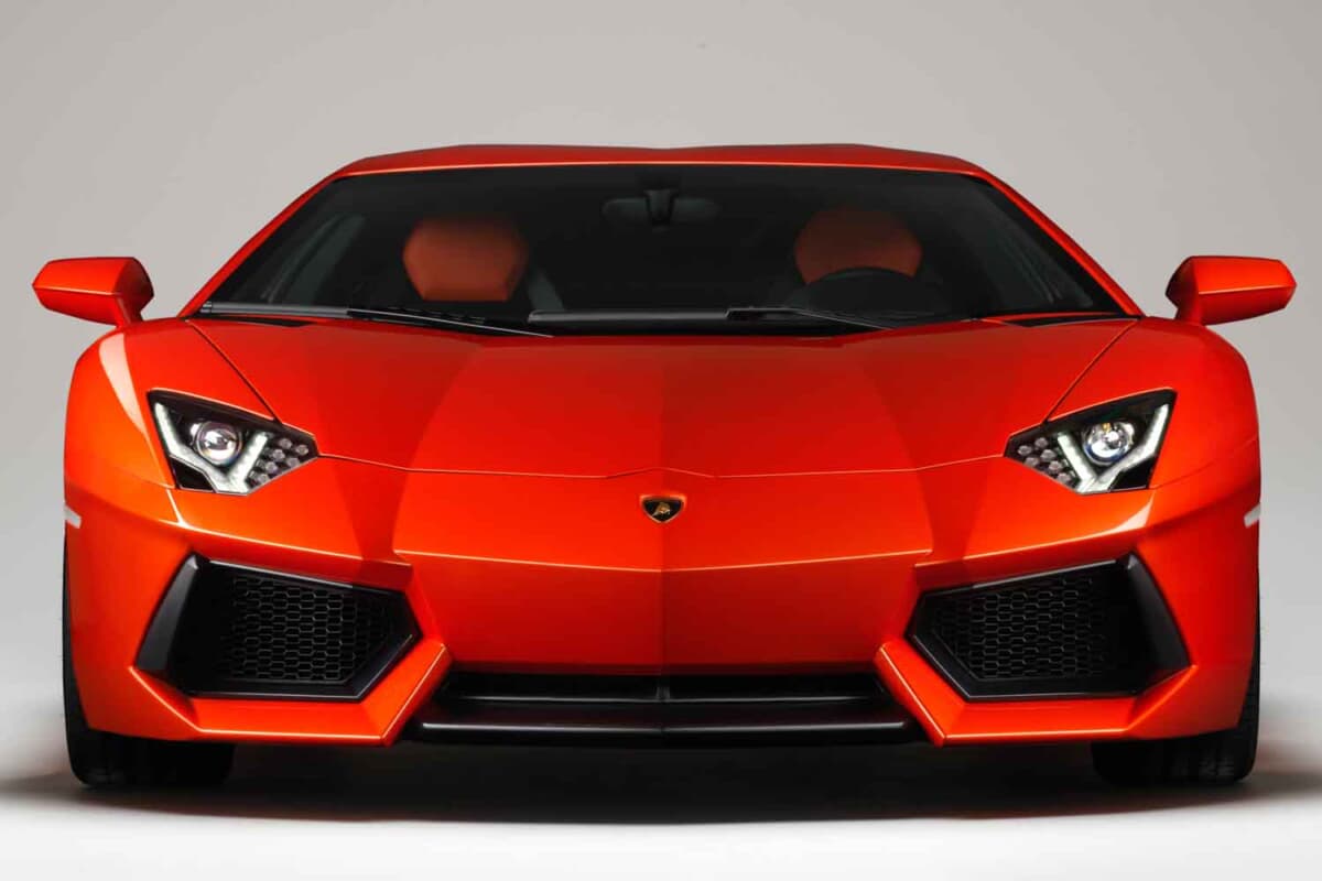 車のフロントフェイスは心理現象で「顔」に見える考察- 超 カーデザイン レビュ