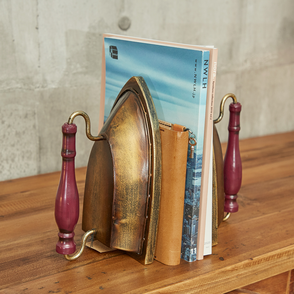 仮面女子・陽向こはるがDIYに挑戦！本の収納に便利なミニブックスタンドを作ってみたCHINTAI情報局