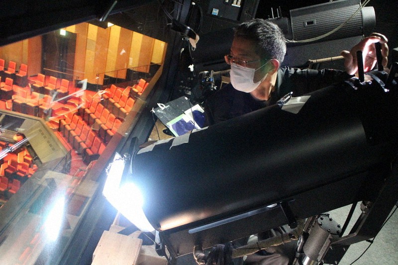 ハロゲン電球ピンスポットライト 100V 舞台照明 演出照明器具 日照 1000W 3118