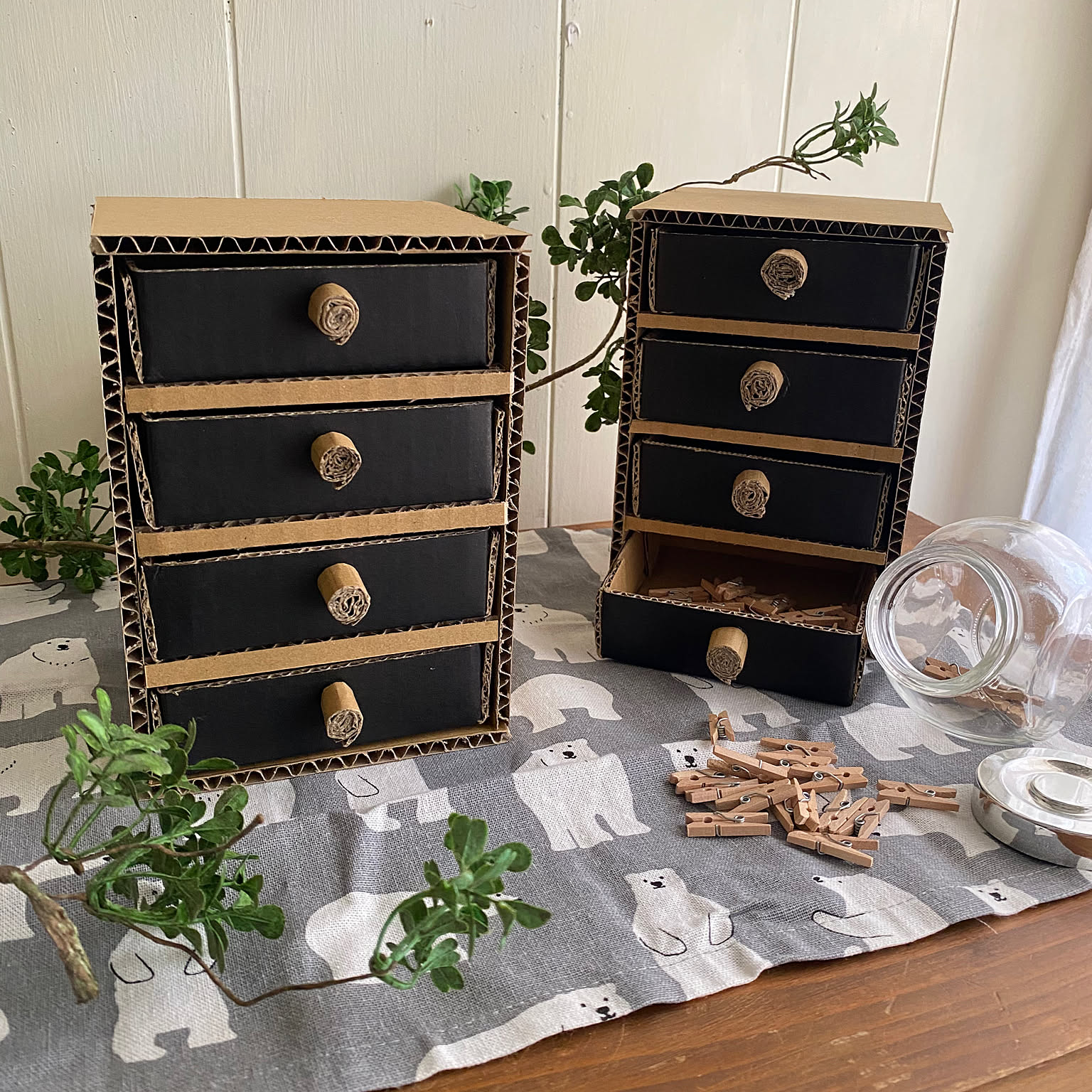 おうち時間に楽しもう。子どもと一緒に簡単ダンボール工作 貯金箱編- About Amazon Japan