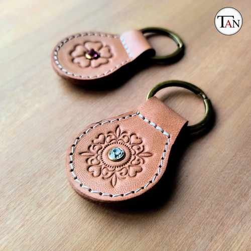 100均で簡単手作り！ おしゃれなキーホルダーの作り方5選UP-T