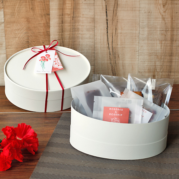 バレンタインのラッピングに！無料で使えるモノトーンタグ＆シールVERANDAHERモノトーン素材とインテリア雑貨