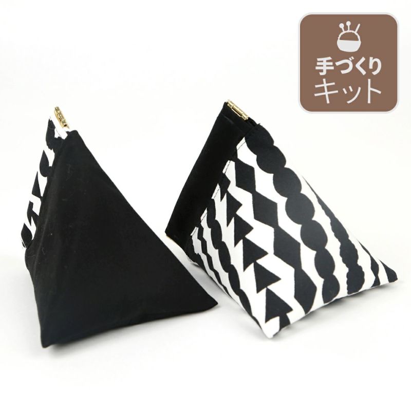 ❪簡単！モモンガポーチの型紙❫✤型紙から作る三角のモモンガポーチ✤可愛い三角のモモンガポーチ✤