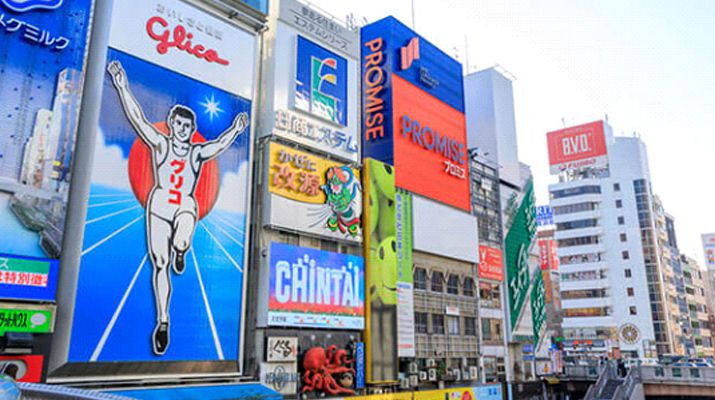 遠くから見てもとても目立つ色を教えてください。 - コルクボード- Yahoo!知恵袋