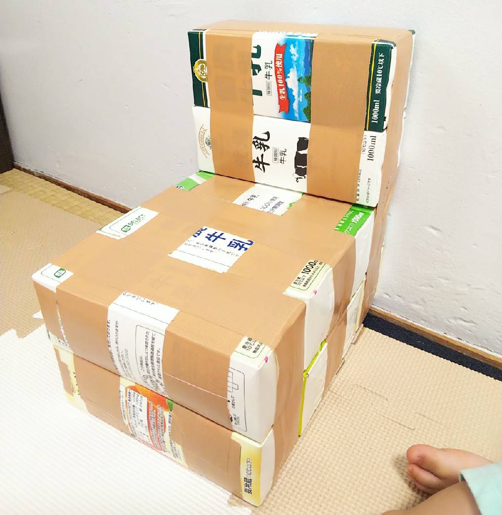 アレンジアワード2022 牛乳パック椅子たちCAINZ DIY Square