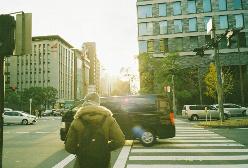 2025年 フィルムカメラアプリおすすめ9選 インスタント風加工がエモいiPhone Androidアプリ - アプリブ