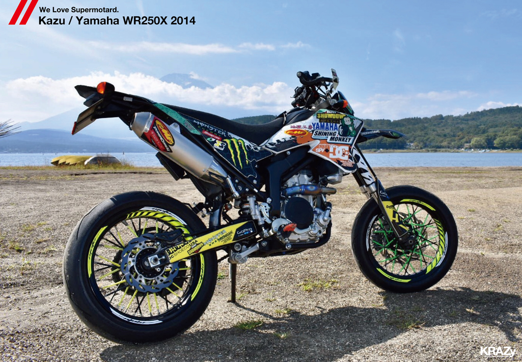 Amazon.co.jp: ステッカーボム JDM USDM カッティングシート ラッピングシート ヘラフラ ドリフト ラリー ジムカーナ モトクロス自動車 自転車 バイク エアロ ボード白黒×イエロー, 横100cm×縦25cm: 車＆バイク