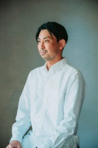 フラットなデザイン スタイルの近代的なオフィス インテリア イラストのイラスト素材・ベクター Image 35381021