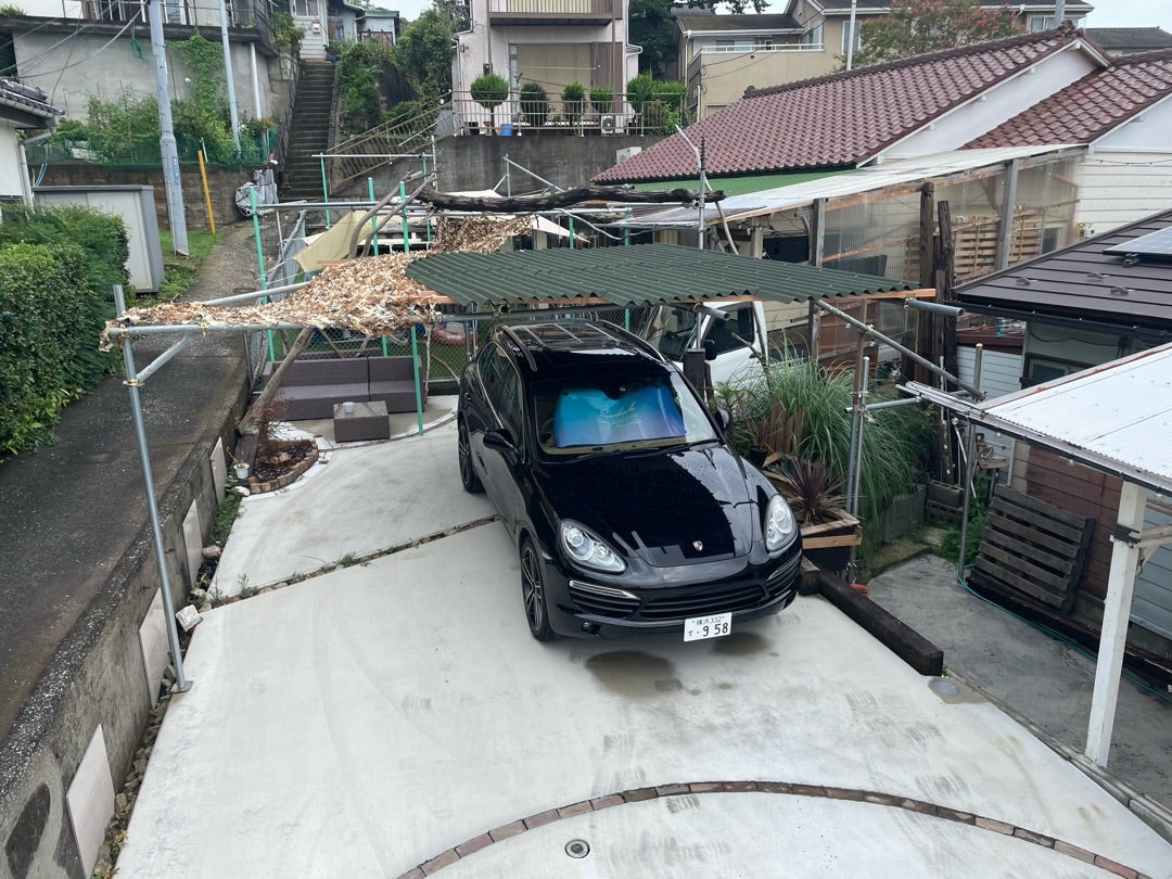 駐輪場DIY 素人が0から作ってみた！単管パイプで自宅の敷地内を有効活用！ 自転車チャリDIY駐輪場カーポート単管パイプオンデュリン波板ルーバーラティスホームセンター